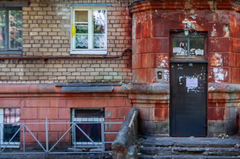 В центре Днепра рушится жилой дом: люди боятся за свои жизни