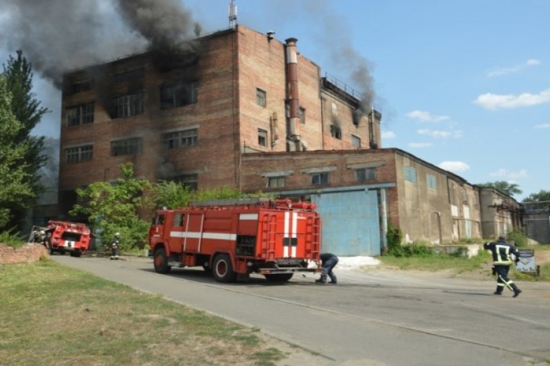 В Днепре горел Метизный завод