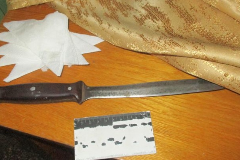 Резня в кафе в Запорожской области: мужчина ранил ножом четырех парней