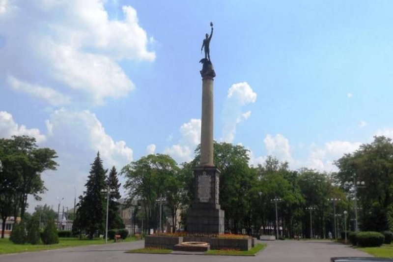 На Дніпропетровщині новообраний склад міськради відмовився декомунізувати цитату Леніна