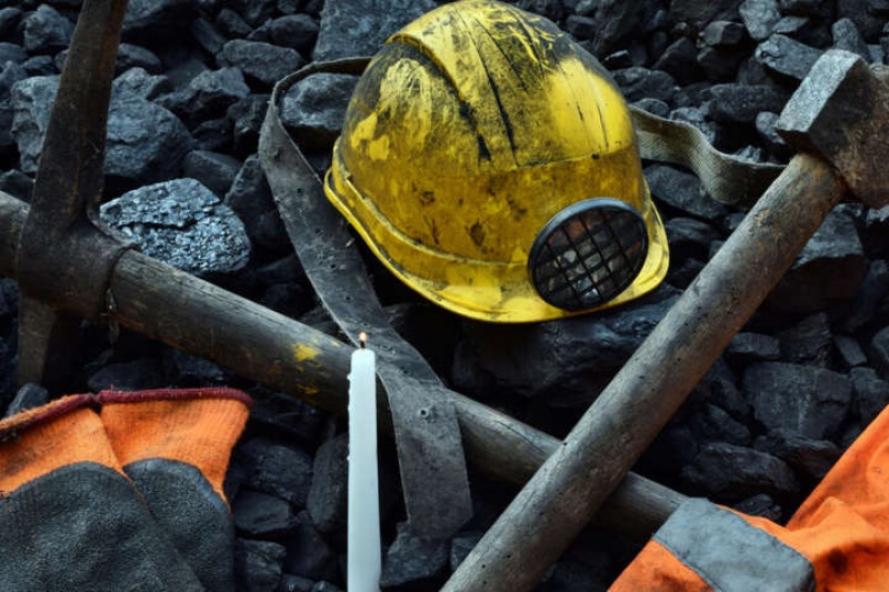 Потерял сознание во время работы: в шахте Запорожской области умер горняк