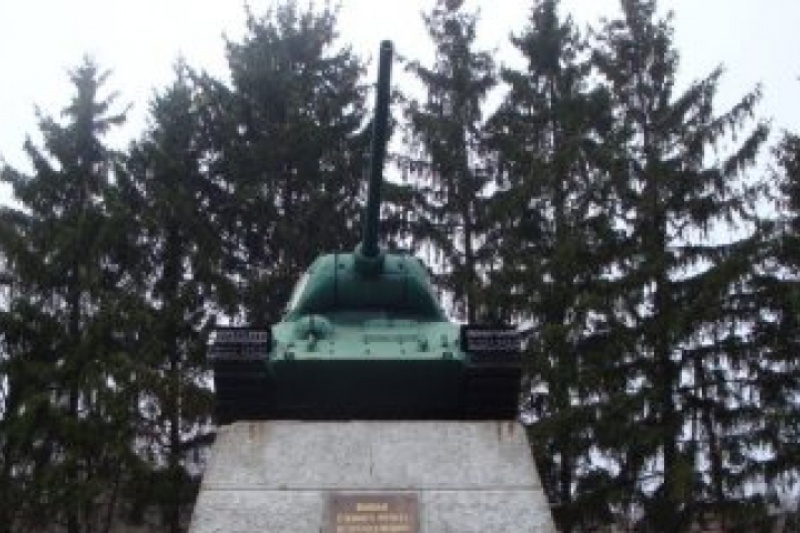 В городе Валки нацисты обвиняют местные власти в «саботаже деколонизации»