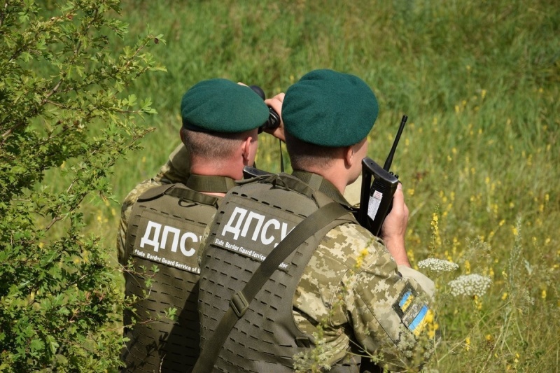 После принятия нового закона о мобилизации украинские пограничники стали преследовать уклонистов вглубь сопредельных территорий