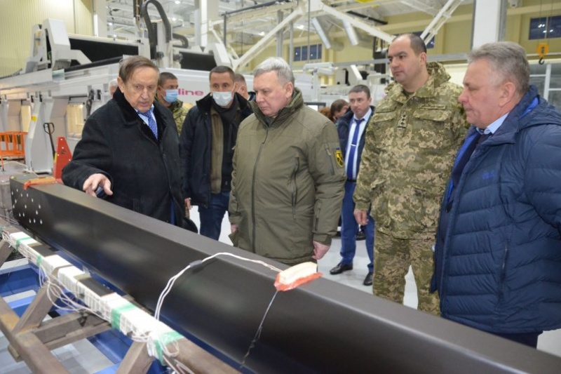 Запорожье с визитом посетил министр обороны Украины