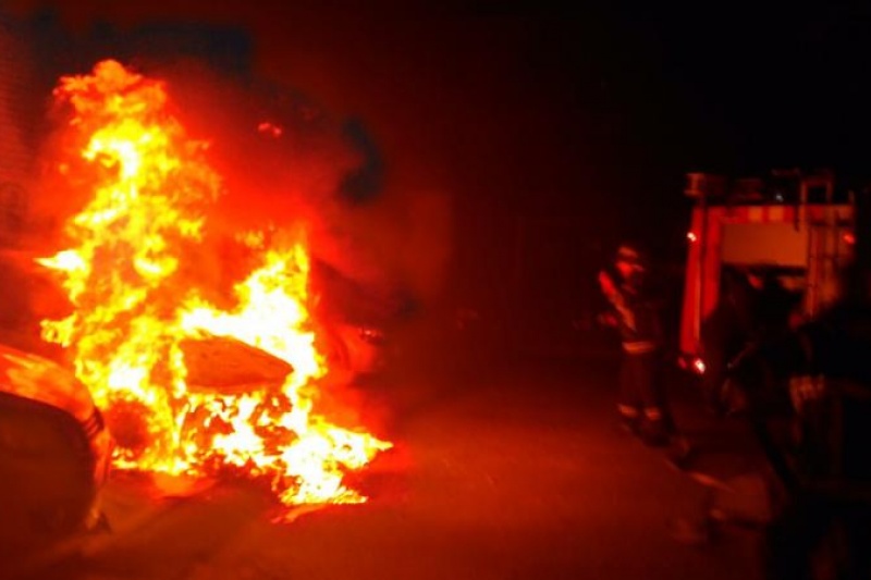 Вночі у центрі Кременчука спалили автівку одного з провідних правоохоронців з управління захисту економіки