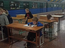 В Харькове мэр намерен организовать учебный процесс младших школьников в метро