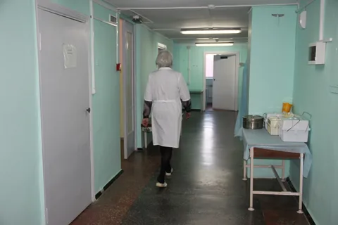 Медперсонал без зарплат: частина лікарень Кривого Рогу не отримала підписаних договорів від НСЗУ і належного фінансування