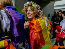 В Харьковском метро прошёл гей-парад в вышиванках